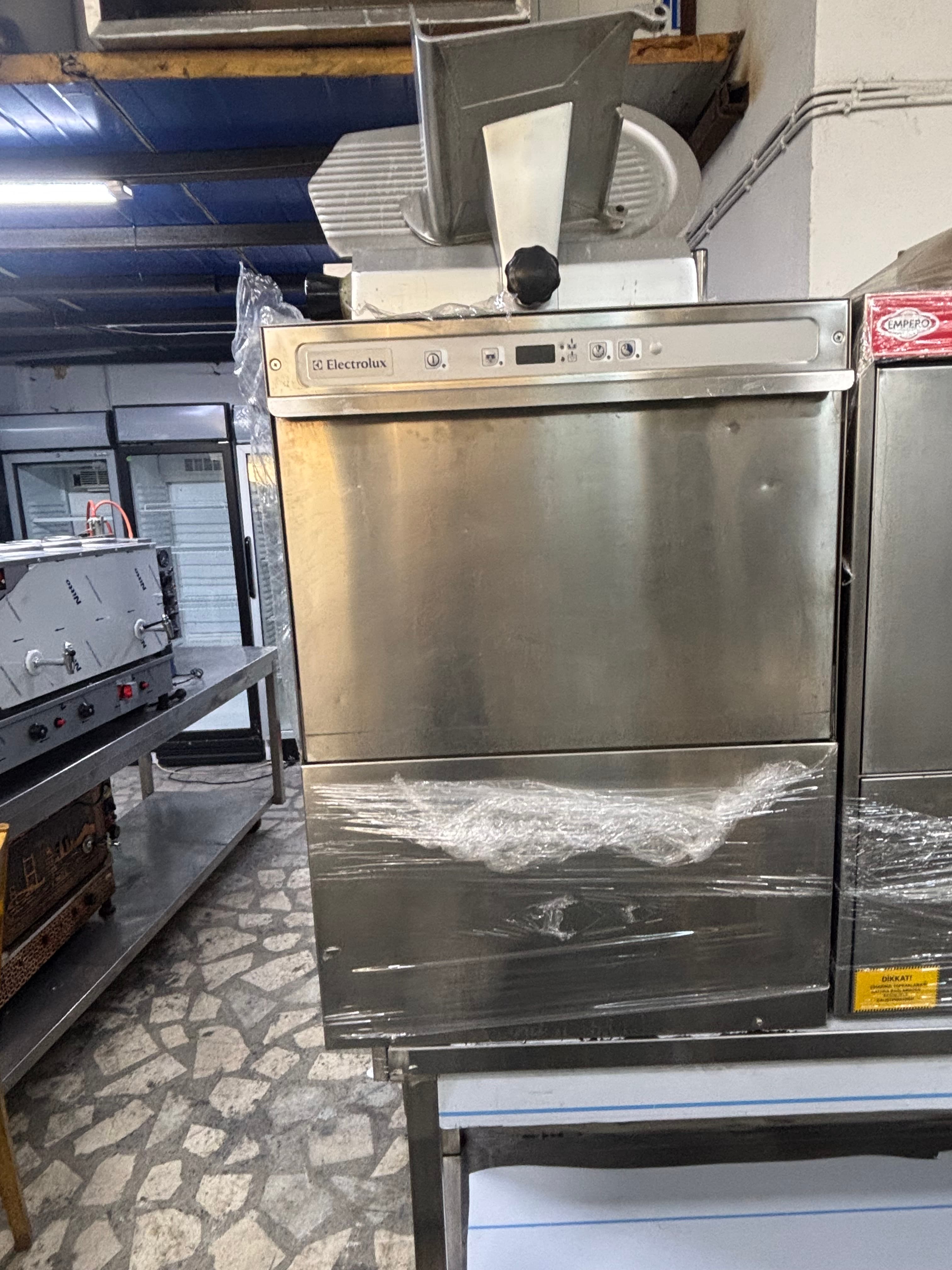 500 tabaklık bulaşık makinası 3