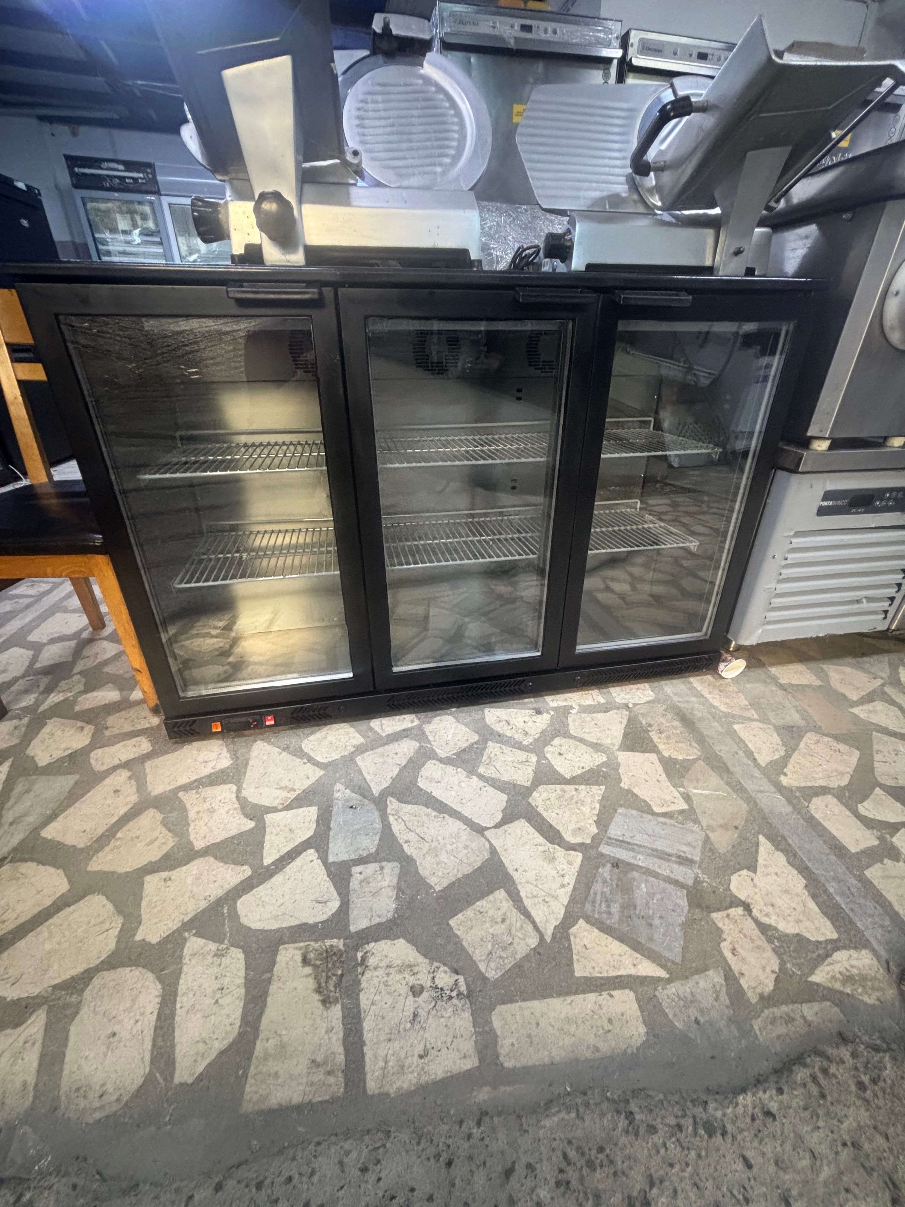 Fagor 3 Kapılı Bar Altı Dolap 140/50/90 4