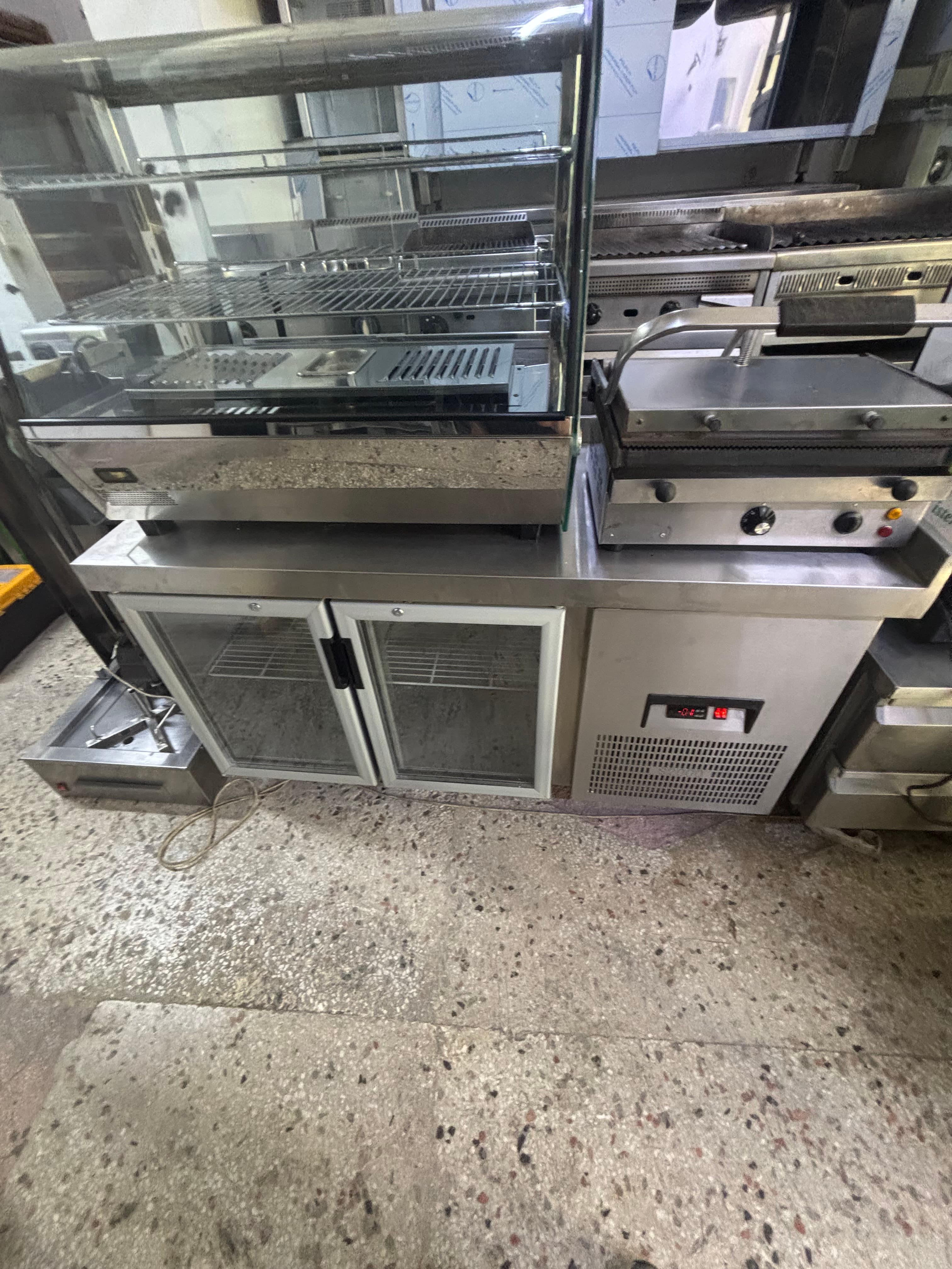 Soğutucu dolap 140/60/85 5