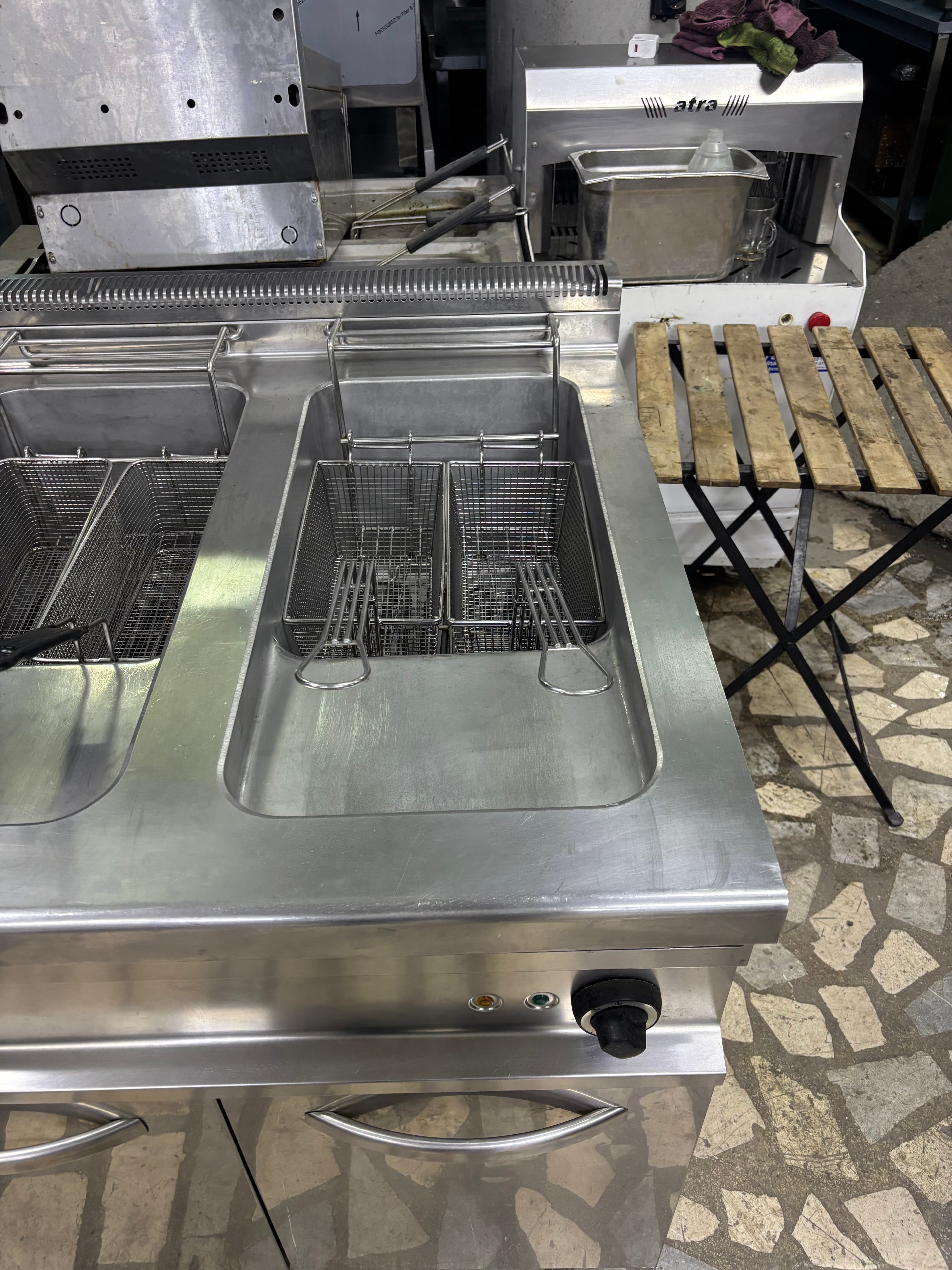 Atalay fritöz 80/90/85 ayaklı 24/24 litre 4