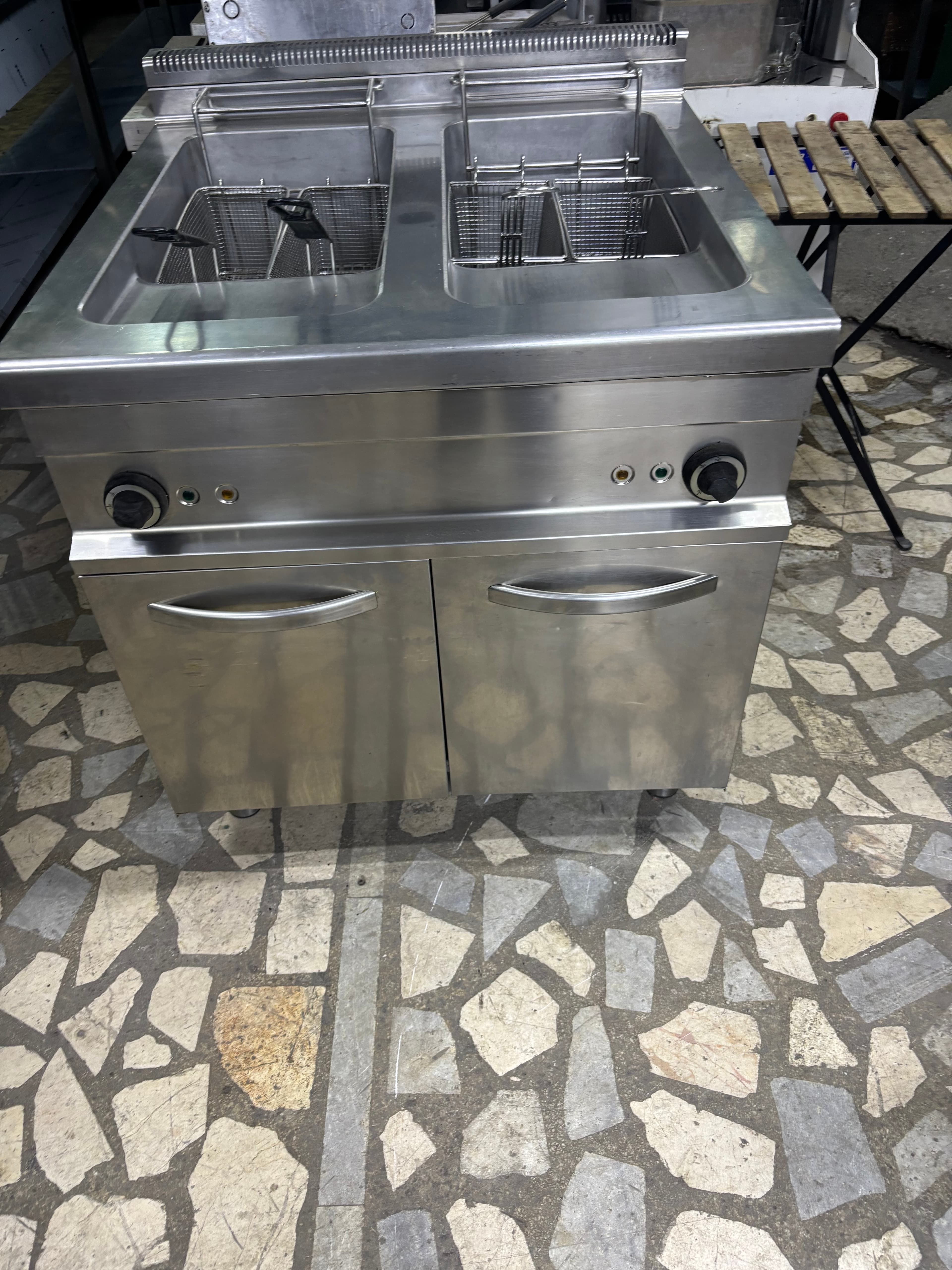 Atalay fritöz 80/90/85 ayaklı 24/24 litre
